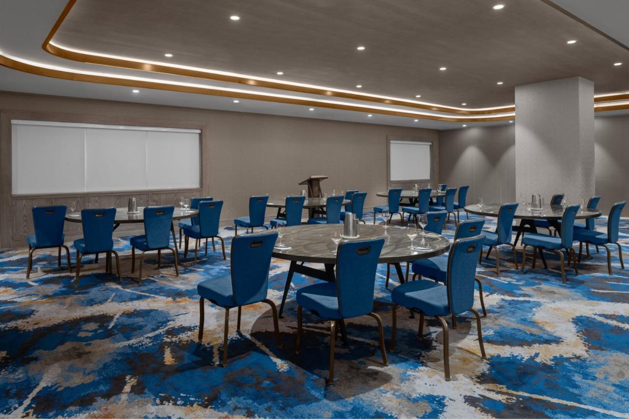 Hotel Courtyard By Marriott Calgary Downtown Exterior foto
